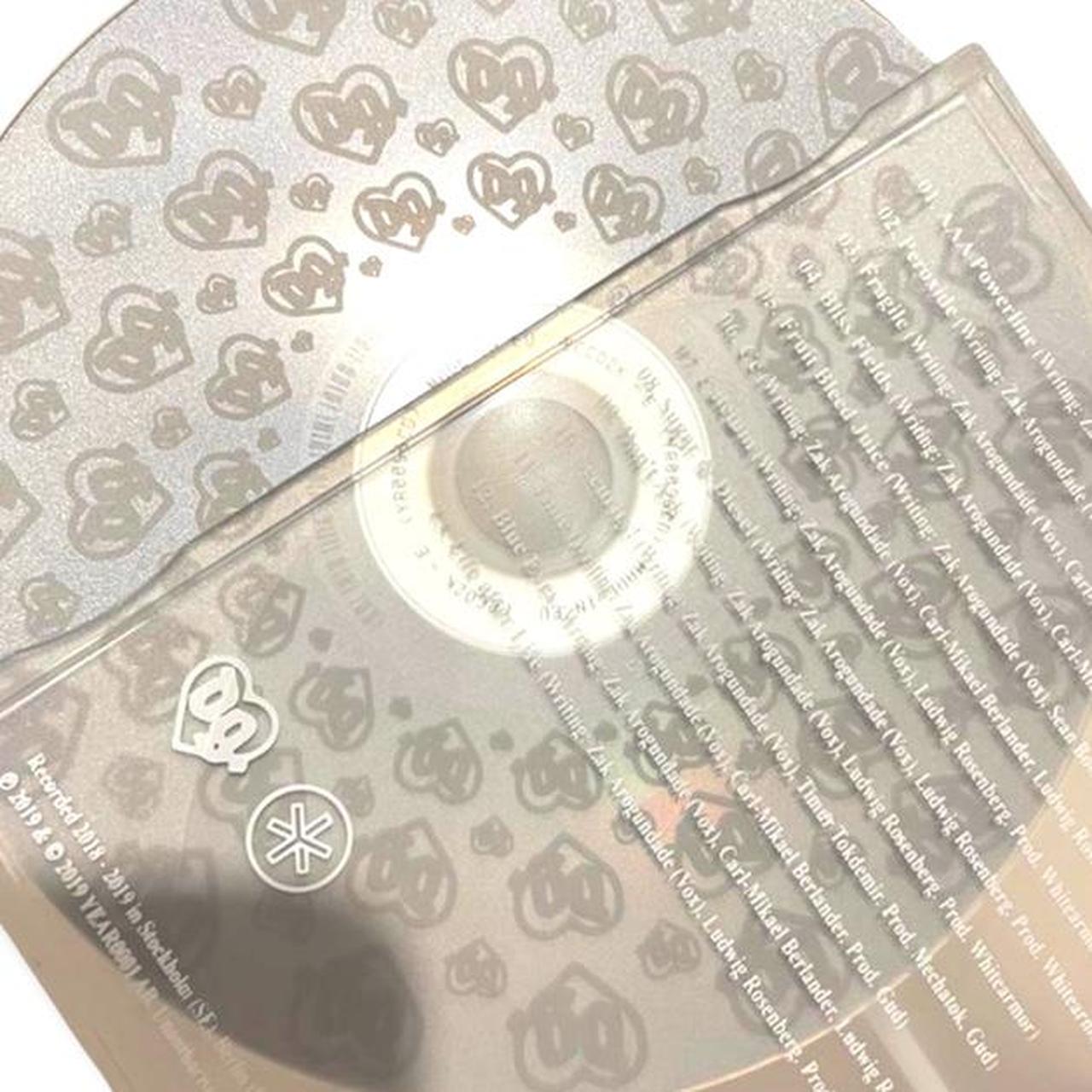 Ecco2k E Holographic CD