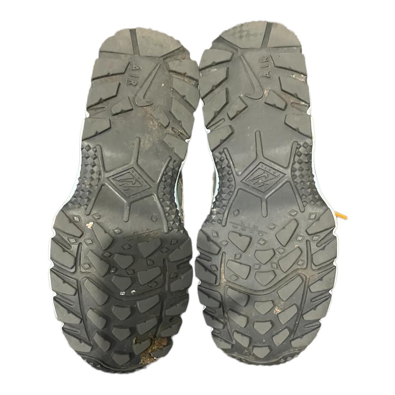 NIKE AIR HUMARA 17 PREMIUM